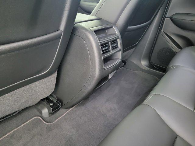 Photo of 2025 Argent Silver Metallic Cadillac XT5