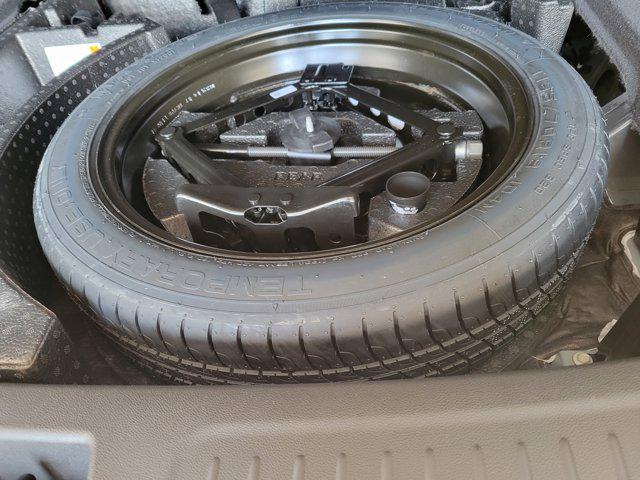 Photo of 2025 Argent Silver Metallic Cadillac XT5