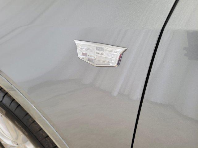 Photo of 2025 Argent Silver Metallic Cadillac XT5