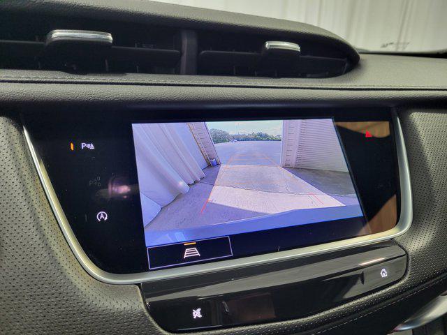 Photo of 2025 Argent Silver Metallic Cadillac XT5