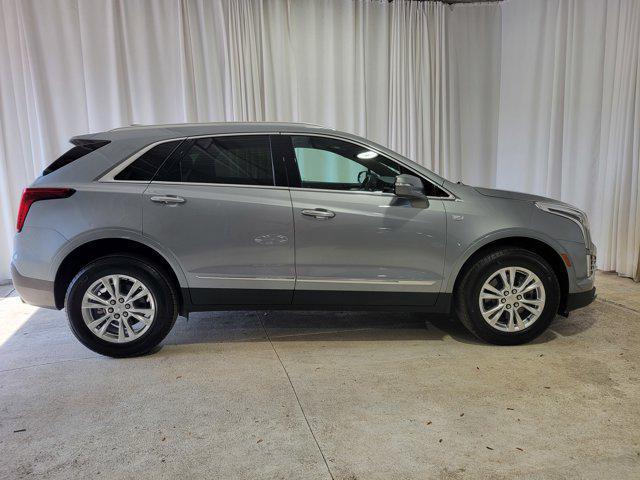 Photo of 2025 Argent Silver Metallic Cadillac XT5