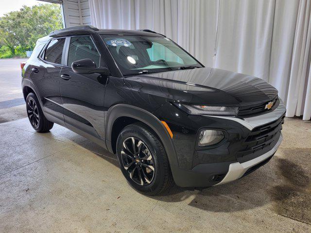 Photo of 2023 Mosaic Black Metallic Chevrolet Trailblazer