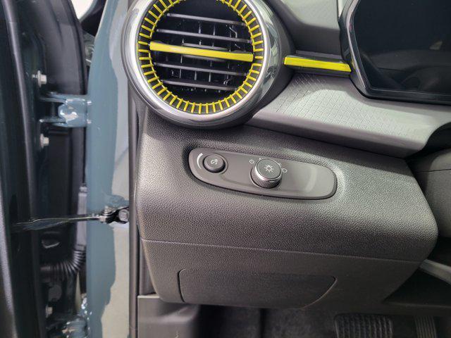 Photo of 2025 Cypress Gray Chevrolet Trax