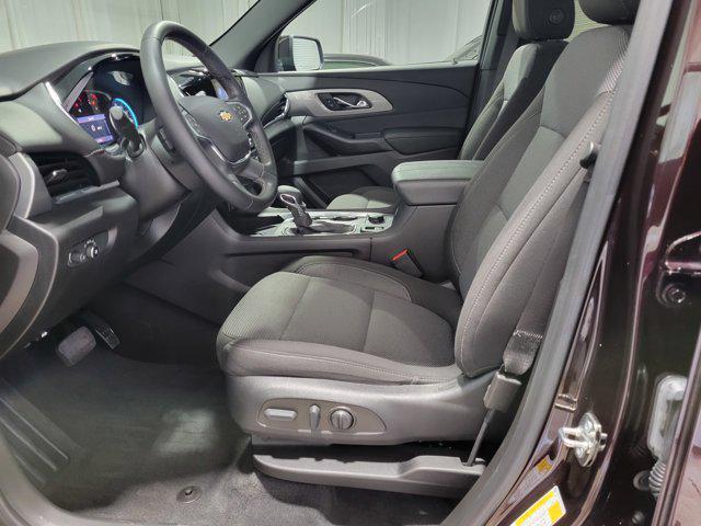 Photo of 2023 Black Cherry Metallic Chevrolet Traverse