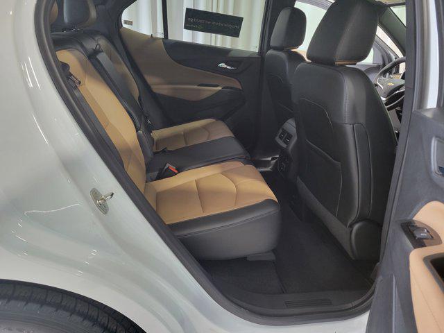 Photo of 2022 Summit White Chevrolet Equinox