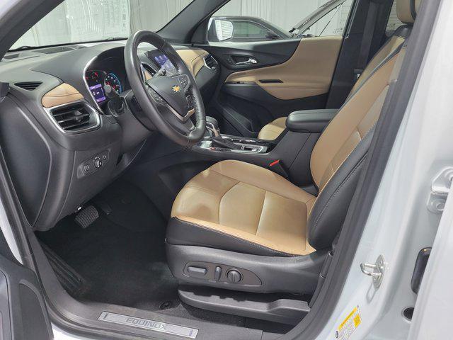 Photo of 2022 Summit White Chevrolet Equinox