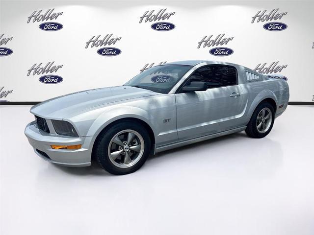 Photo of 2006 Satin Silver Metallic Ford Mustang