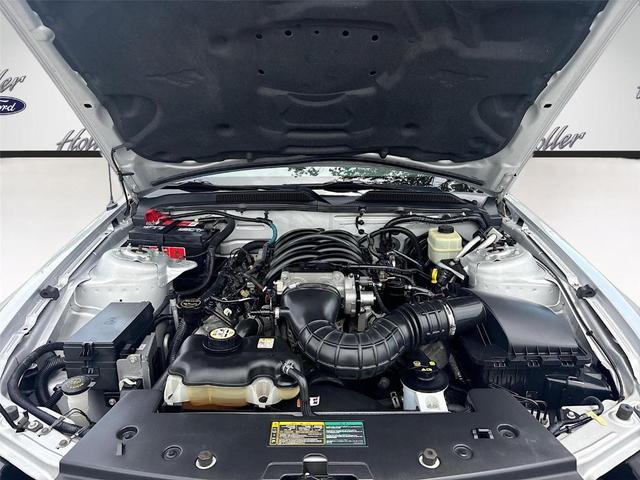 Photo of 2006 Satin Silver Metallic Ford Mustang