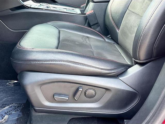 Photo of 2023 Rapid Red Metallic Tinted Clearcoat Ford Explorer