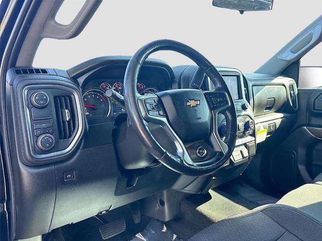 Photo of 2019 Black Chevrolet Silverado 1500