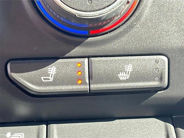 Photo of 2019 Black Chevrolet Silverado 1500