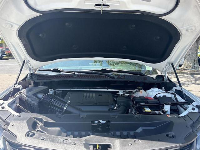 Photo of 2023 Summit White Chevrolet Blazer