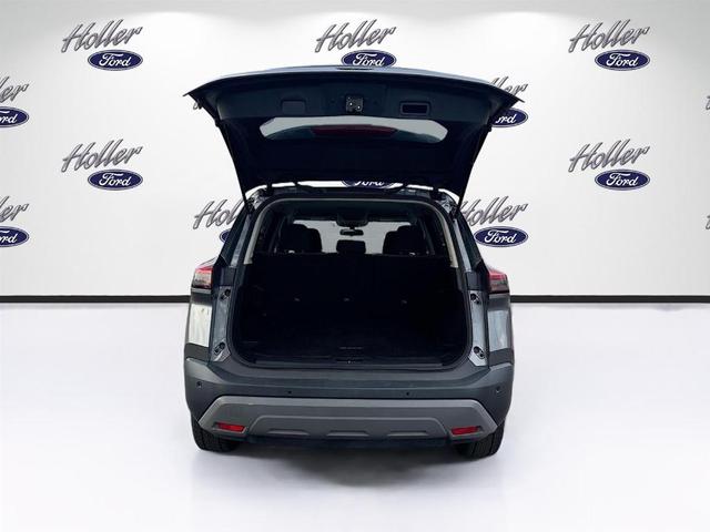 Photo of 2023 Gun Metallic Nissan Rogue