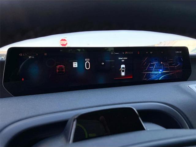 Photo of 2025 Agate Black Metallic Ford Expedition