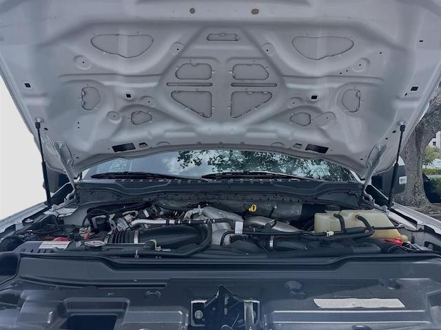 Photo of 2022 Oxford White Ford F-250