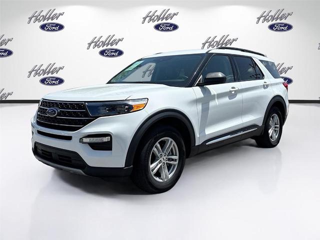 Photo of 2024 Oxford White Ford Explorer