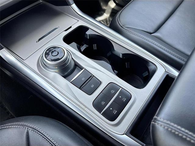 Photo of 2024 Oxford White Ford Explorer