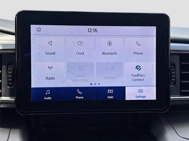 Photo of 2024 Oxford White Ford Explorer