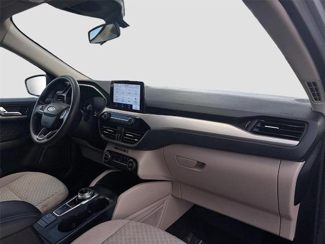 Photo of 2020 Ingot Silver Metallic Ford Escape