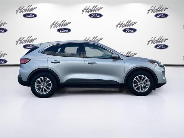 Photo of 2020 Ingot Silver Metallic Ford Escape