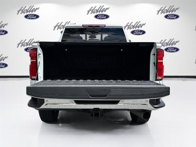 Photo of 2024 Summit White Chevrolet Silverado 2500
