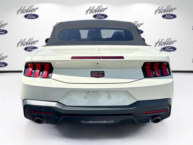 Photo of 2025 Wimbledon White Ford Mustang