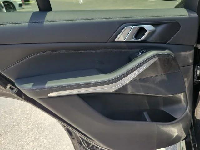 Photo of 2023 Black Sapphire Metallic BMW X5