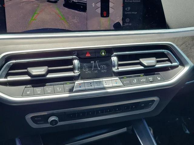 Photo of 2023 Black Sapphire Metallic BMW X5
