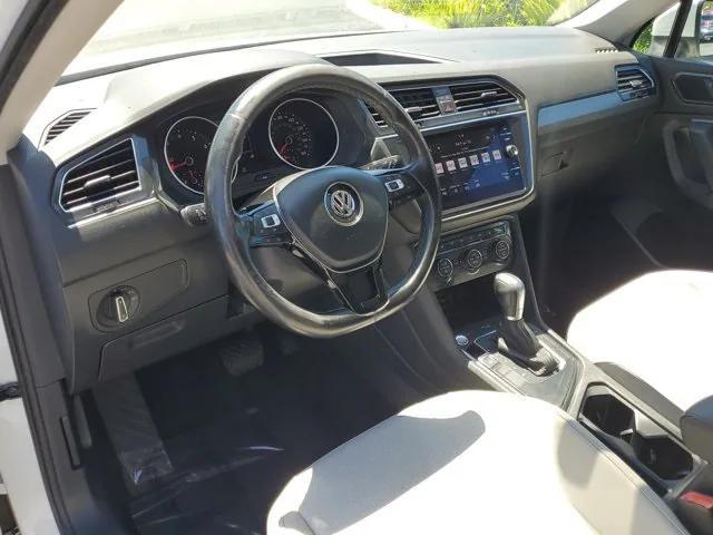Photo of 2018 Pure White Volkswagen Tiguan