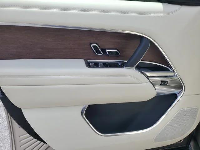 Photo of 2024 Gold Land Rover Range Rover