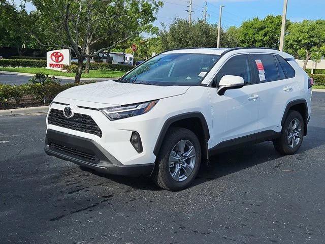 Photo of 2025 Ice Cap Toyota RAV4 Hybrid