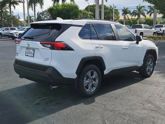 Photo of 2025 Ice Cap Toyota RAV4 Hybrid