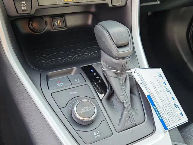 Photo of 2025 Ice Cap Toyota RAV4 Hybrid
