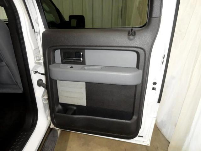 Photo of 2012 White Ford F-150