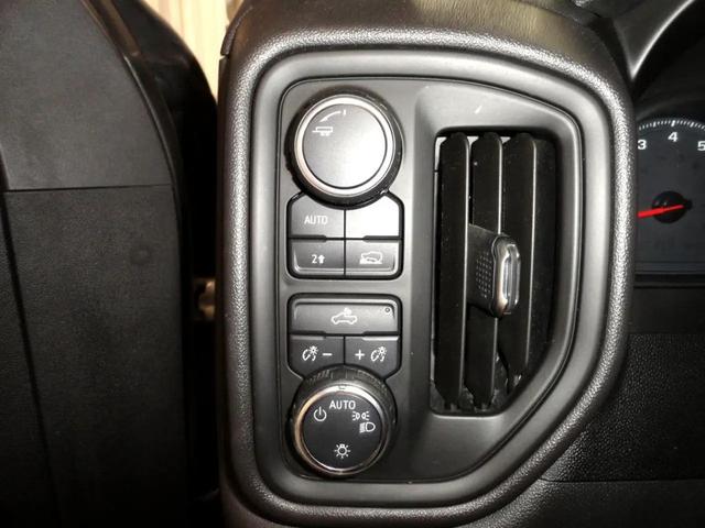 Photo of 2020 White Chevrolet Silverado 1500