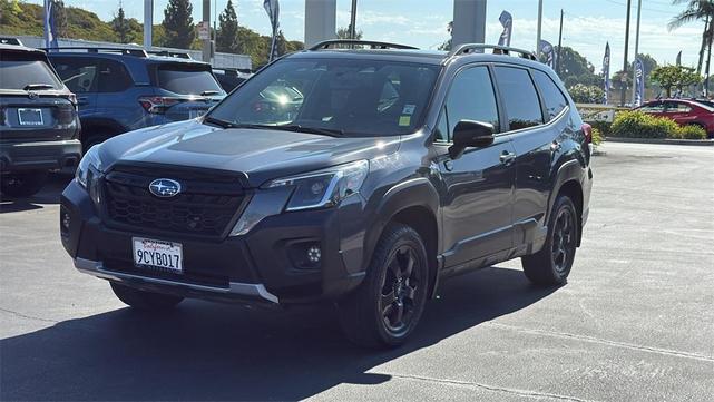 Photo of 2022 Magnetite Gray Metallic Subaru Forester