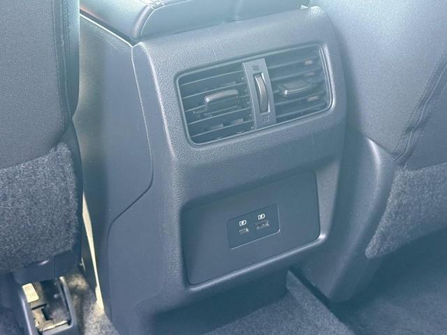 Photo of 2022 Caspian Blue Nissan Rogue