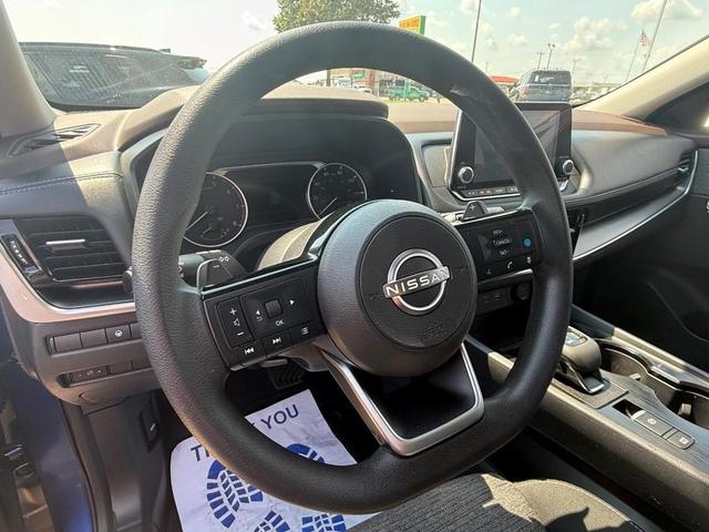 Photo of 2022 Caspian Blue Nissan Rogue