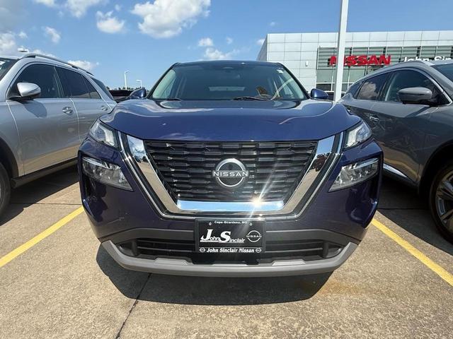 Photo of 2022 Caspian Blue Nissan Rogue