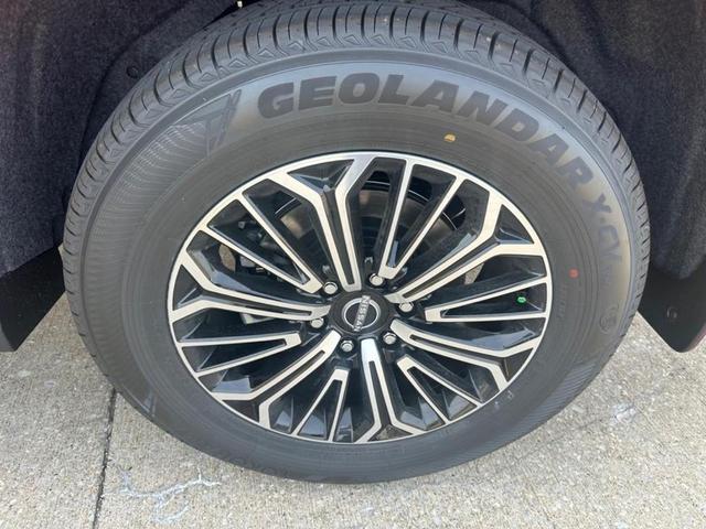 Photo of 2025 Coulis Red Pear Nissan Armada