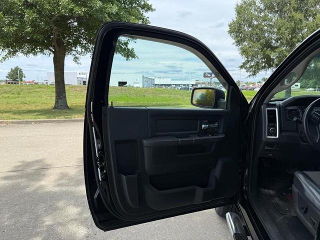 Photo of 2012 Black RAM 1500