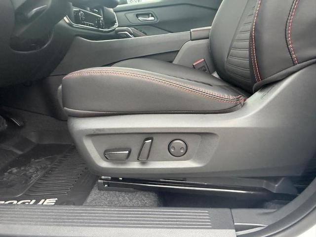 Photo of 2026 Everest White P Nissan Rogue