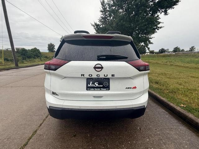 Photo of 2026 Everest White P Nissan Rogue