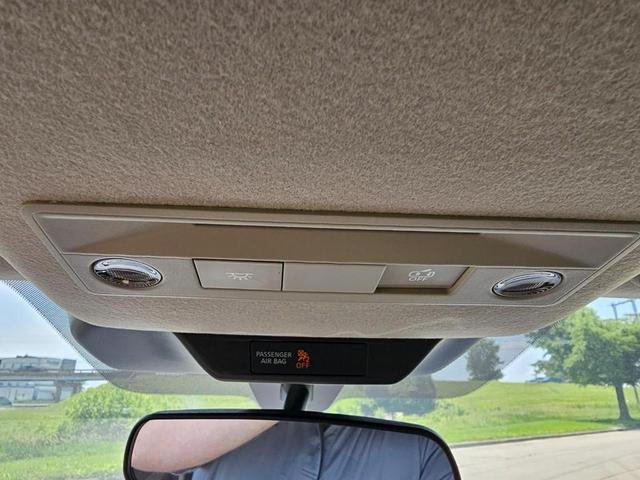Photo of 2025 Gun Metallic Nissan Kicks