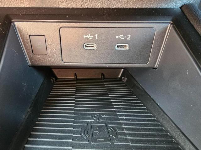 Photo of 2025 Gun Metallic Nissan Kicks