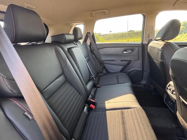 Photo of 2026 Boulder Gray Metallic Nissan Rogue