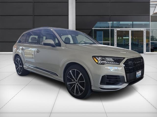 Photo of 2024 Vicuna Beige Metallic Audi Q7