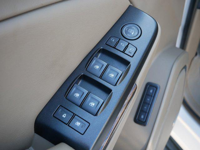 Photo of 2020 White Frost Tricoat GMC Yukon
