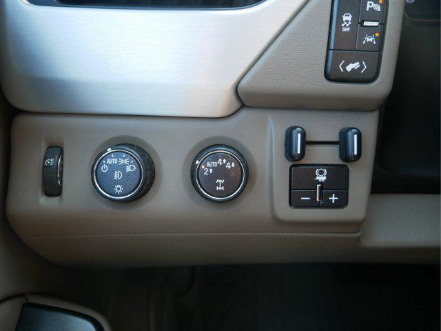 Photo of 2020 White Frost Tricoat GMC Yukon