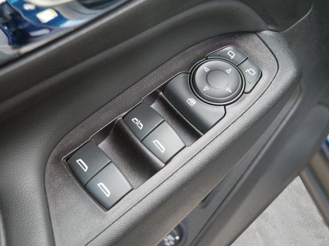 Photo of 2021 Pacific Blue Metallic Chevrolet Equinox